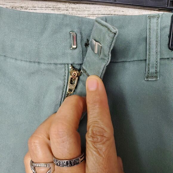 Anne Klein Women’s Chino Shorts NWT Size 16 NWT - Picture 3 of 8